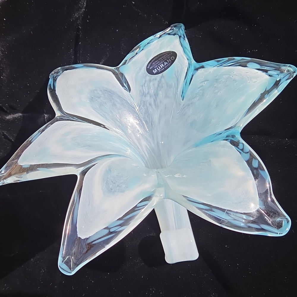 Murano Glass Floral Art - Light Blue and White Made In Italy - Picture 2 of 5
